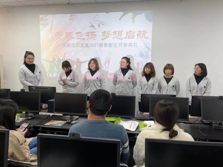 同类内容我们采用了直播与现场相结合的